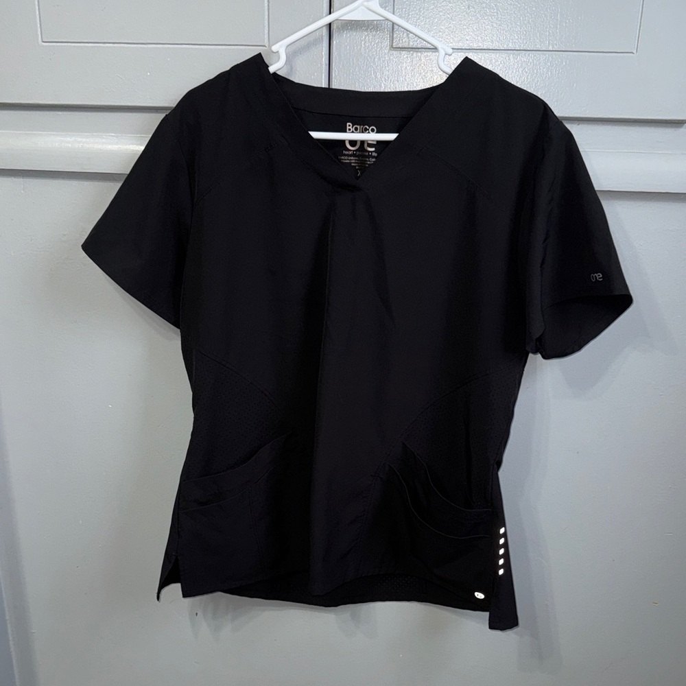Barco Uniforms Black Short Sleeve Women's Top